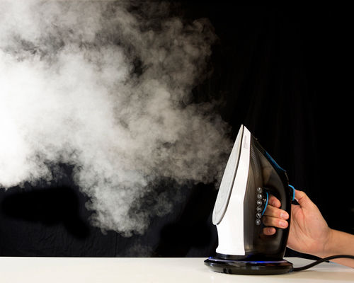 Starlyf Cordless Steam Iron | The lightweight & wireless iron!
