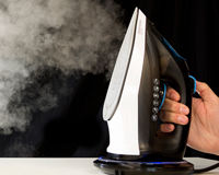 Starlyf Cordless Steam Iron | The lightweight & wireless iron!
